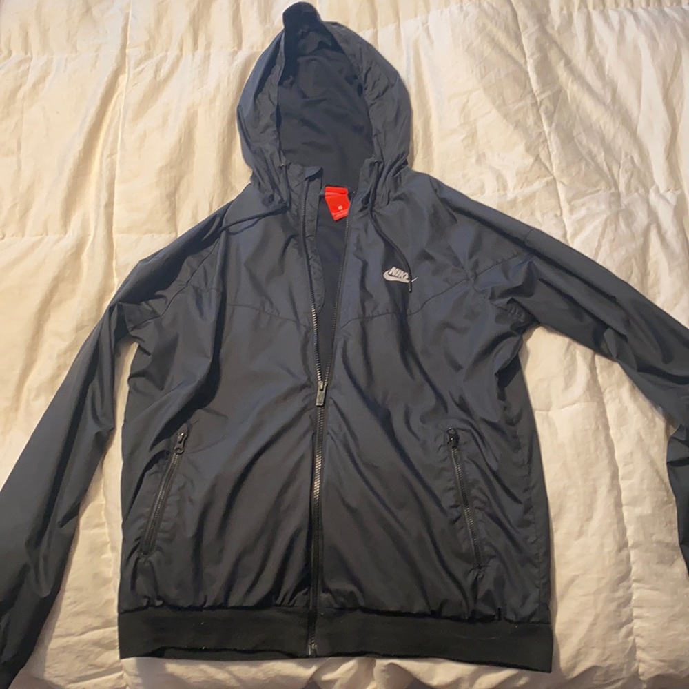 Black Nike hooded windbreaker Mens medium